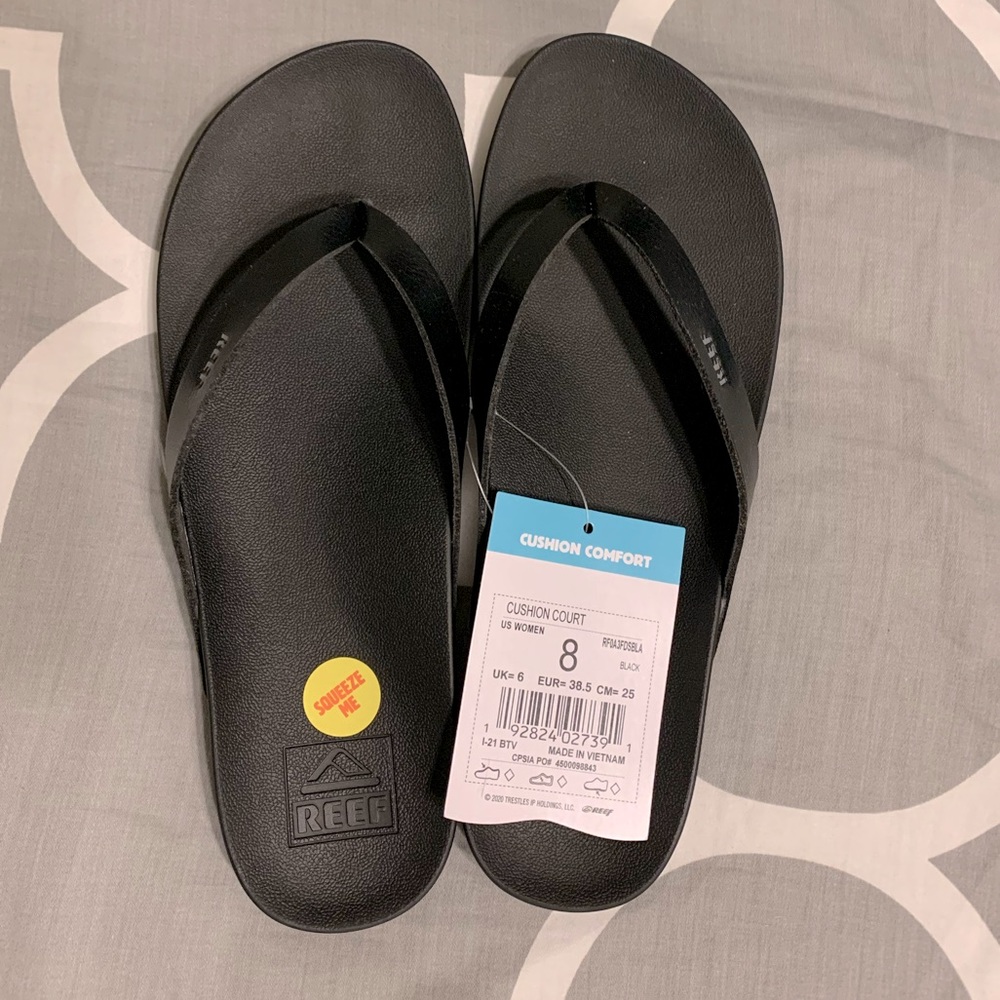 NWT Reef Flip Flops